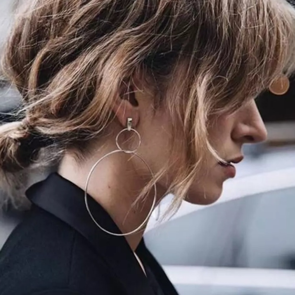 ♡ Double Circle Hoop Earrings - Picture 3 of 8